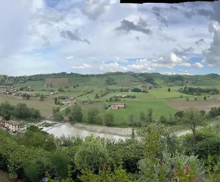 Caolzio18 Apartment CastellʼArquato